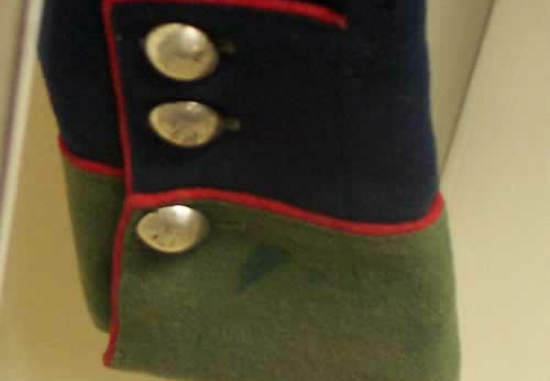 Linieninfanterie - Offiziersrock 1809 mit Schärpe (Ärmelaufschlag)