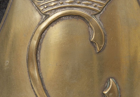 Dragoner-Regiment von Geusau - Mannschaftshelm (Detail des Beschlags)